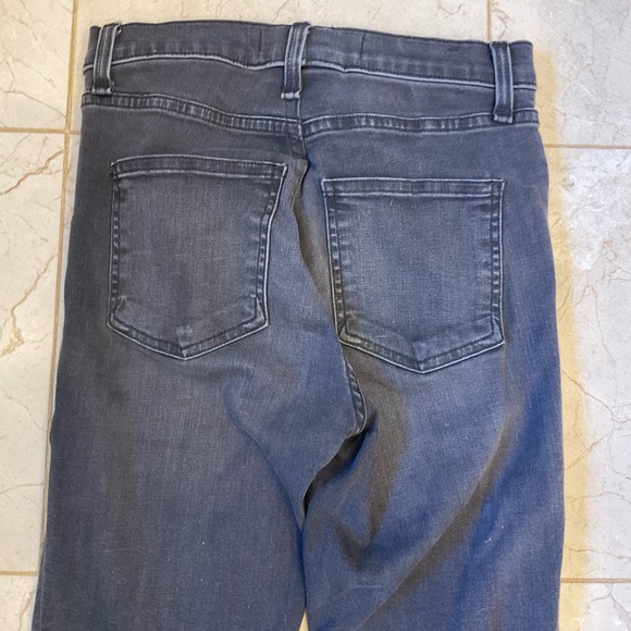 Veronica Beard Beverly 10” High Rise Flare Leg Black Jeans, 5-Pocket, Size 27 - Picture 7 of 15